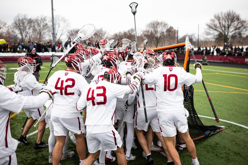 El lacrosse masculino hizo historia en el programa al derrotar al No. 1 Syracuse | Deportes