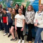 Estudiantes de Oak Ridge, acompañantes de un viaje a la ciudad hermana de Japón