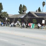 Estudiantes de Academia Bilingüe protestan contra ICE y Trump