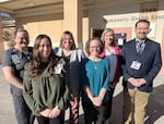 Parte del equipo está involucrado con el nuevo campus CTE de Klamath Falls. De izquierda a derecha: Ashleigh Carter, instructora de desarrollo profesional de Sky Lakes; Jessica Gross, directora del programa de canalización clínica de Sky Lakes; Mary Jane Owen, Directora Asociada de Asociaciones y Divulgación Educativa, Instituto de Tecnología de Oregón; Michelle Preston, Decana de la Facultad de Salud, Artes y Ciencias de la Universidad Tecnológica de Oregón; Jennifer Jacobs, directora de capacitación y desarrollo de Sky Lakes; y Steven Hobbs, decano de ciencias y salud afines en Klamath Community College. Mostrado en 2026 el 5 de febrero