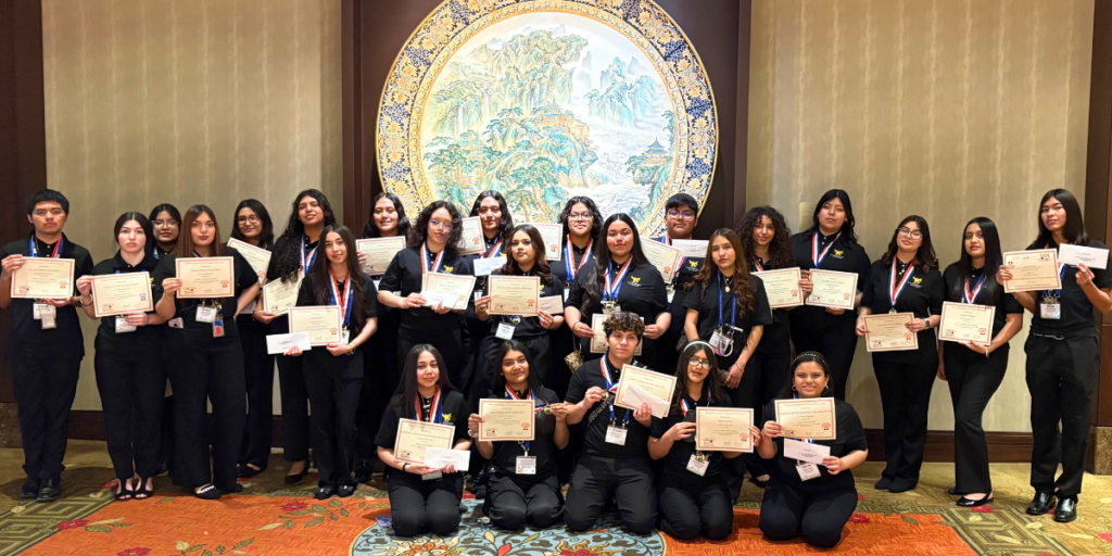 Estudiantes de La Promesa Middle School participan en la competencia nacional para futuros educadores – Aldine ISD