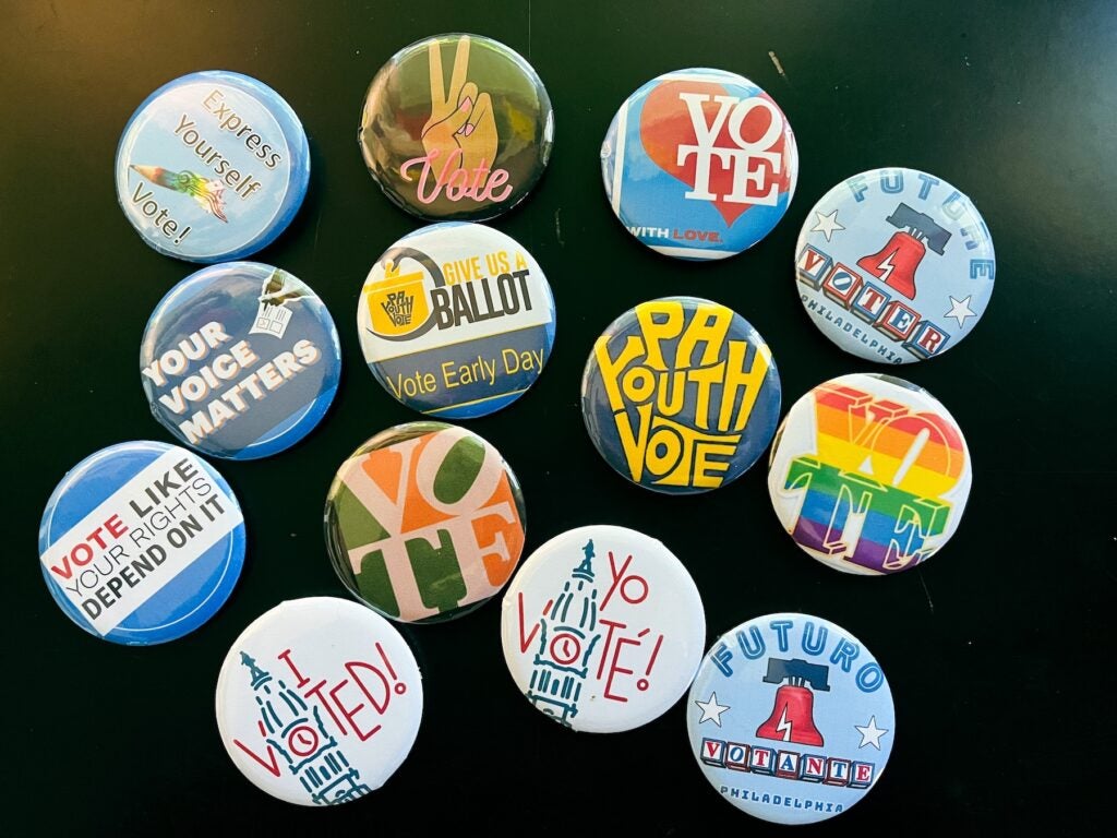 Botones de votación juvenil de PA