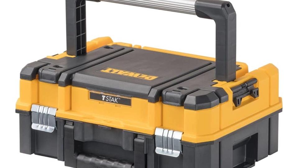 La caja de herramientas Dewalt Tstak de $ 33 en Amazon mantiene sus herramientas organizadas