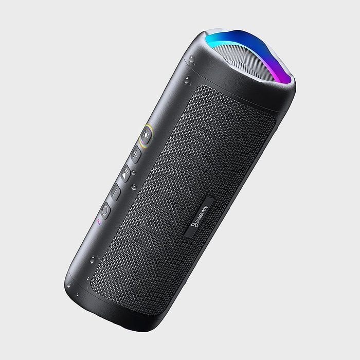 Altavoz Bluetooth a través de Amazon.com 01