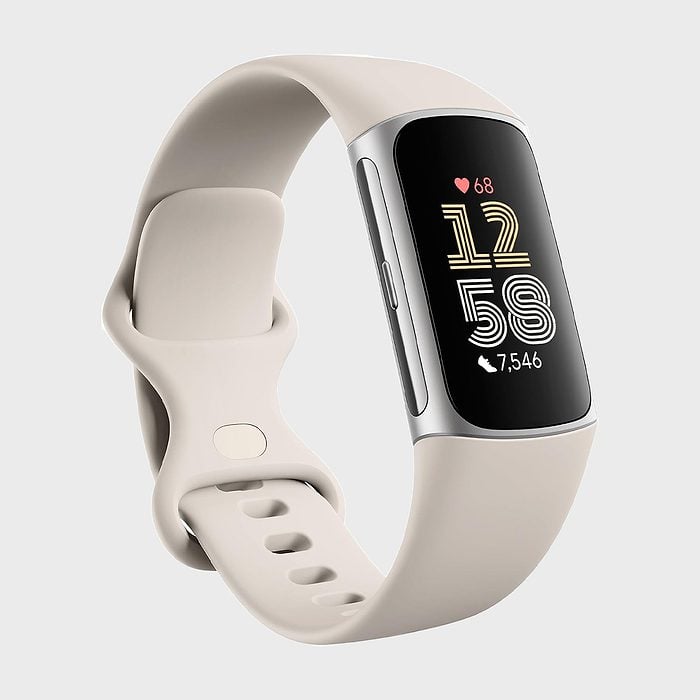 Fitbit Charge 6 a través de Amazon.com 01